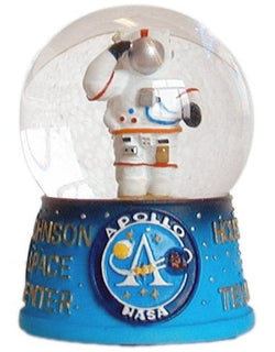 NASA USA Austronaut 45mm Snowglobe Made with quality craftsmenship